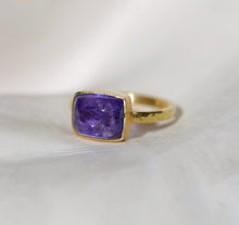 Load image into Gallery viewer, TANZANITE RING