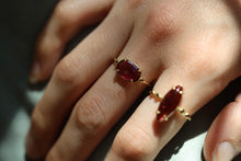 Load image into Gallery viewer, GARNET & SPINEL RING