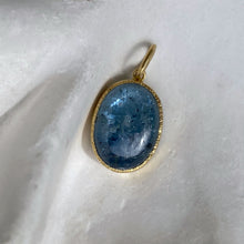 Load image into Gallery viewer, KYANITE PENDANT