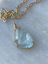 Load image into Gallery viewer, AQUAMARINE & DIAMOND PENDANT