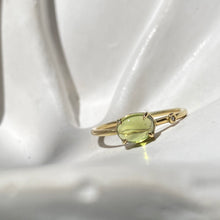 Load image into Gallery viewer, PERIDOT & DIAMOND RING