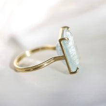 Load image into Gallery viewer, AQUAMARINE COCKTAIL RING
