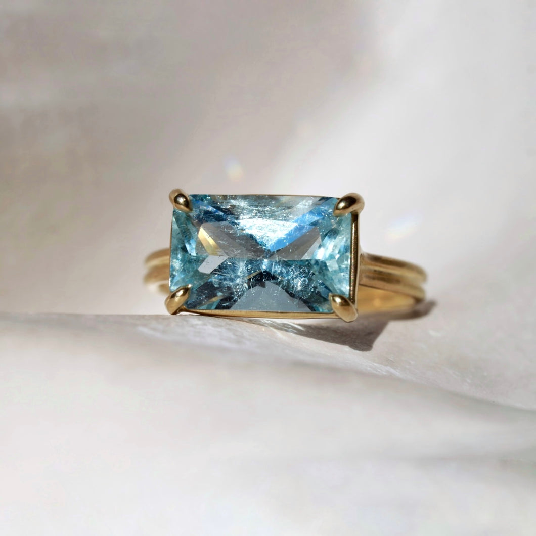 AQUAMARINE RING