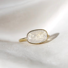 Load image into Gallery viewer, MOONSTONE RING
