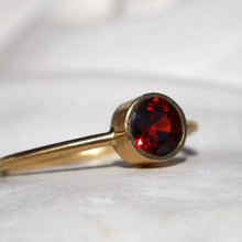 Load image into Gallery viewer, GARNET RING
