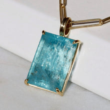 Load image into Gallery viewer, AQUAMARINE PENDANT
