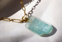 Load image into Gallery viewer, AQUAMARINE PENDANT
