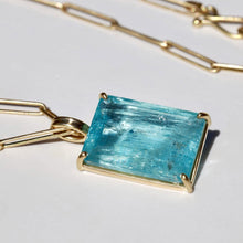 Load image into Gallery viewer, AQUAMARINE PENDANT
