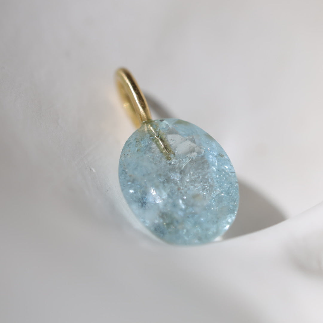 AQUAMARINE PENDANT