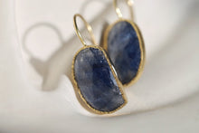 Load image into Gallery viewer, BLUE SAPPHIRE EARRINGS
