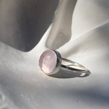Load image into Gallery viewer, ROSE QUARTZ RING
