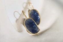 Load image into Gallery viewer, BLUE SAPPHIRE EARRINGS
