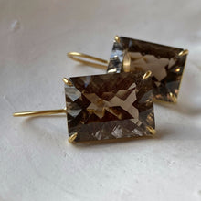 Load image into Gallery viewer, SMOKY QUARTZ EARRINGS
